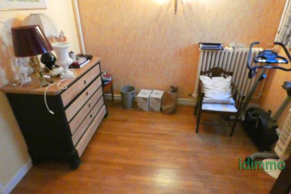 SAINT JOSEPH BELLE MAISON 4 CHAMBRES ET 1 UN BUREAU Aurillac (15000)