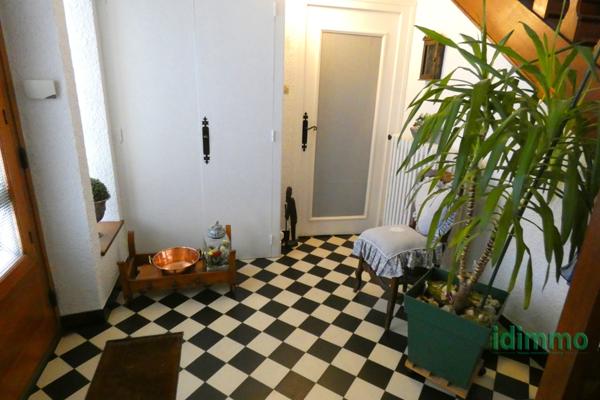 SAINT JOSEPH BELLE MAISON 4 CHAMBRES ET 1 UN BUREAU Aurillac (15000)