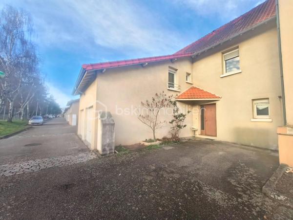 Maison de ville de 103,84 m²