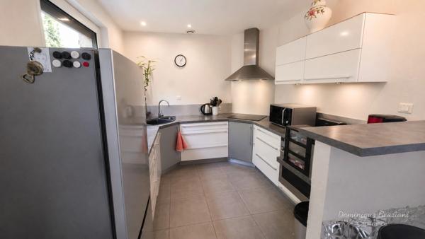 Maison Plain-pied ,3chambres,piscine, Calme