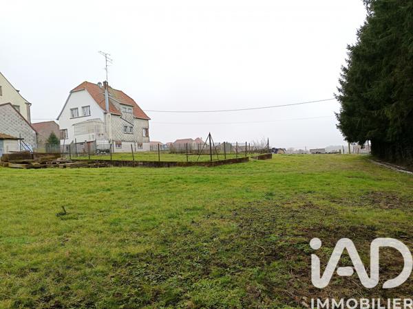 Terrain à vendre 1 581 m² Bust