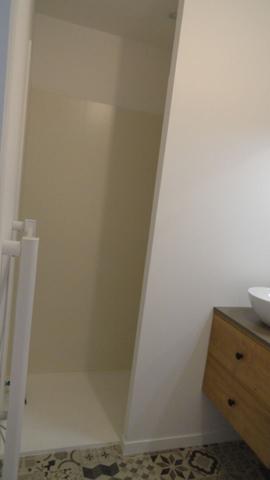 APPARTEMENT MEUBLE UNE CHAMBRE
