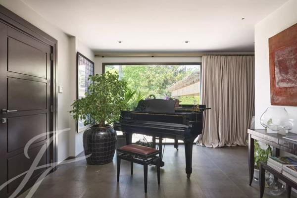 Mougins- superbe bastide moderne