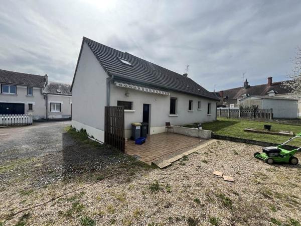 Maison à vendre |  Mehun-sur-Yèvre |  5 pièces | 82 m²