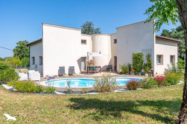 Maison à vendre |  Casteljaloux |  6 pièces | 142 m²