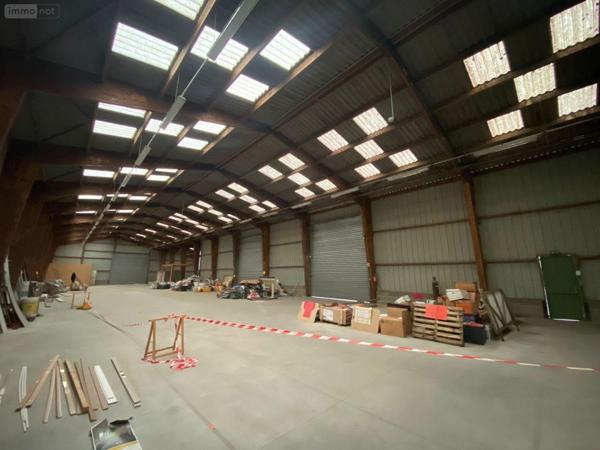 Local industriel à louer à Le Mans dans la Sarthe (72000), ref : 72122-1350