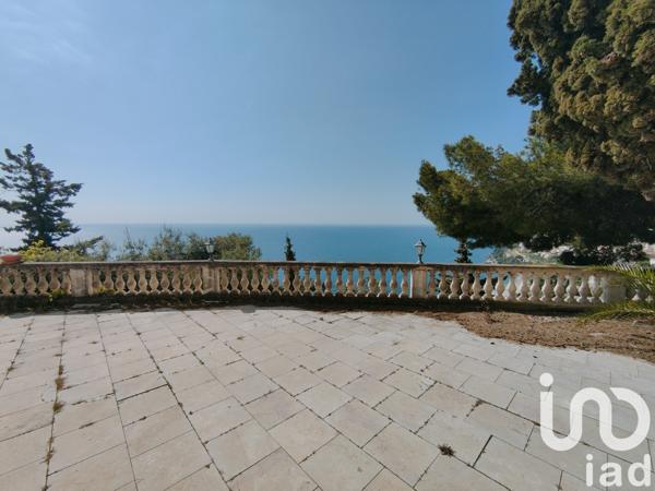 Domaine 8 pièces de 313 m² à Roquebrune-Cap-Martin (06190)