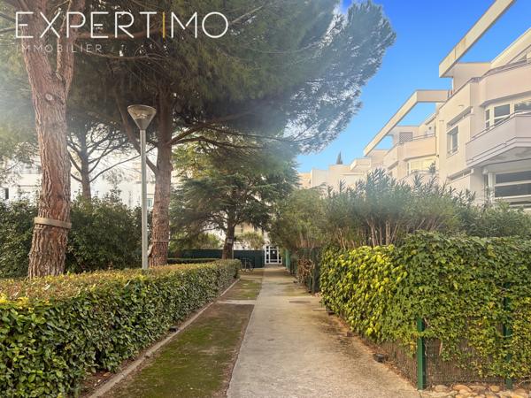 Montpellier (34000) Montpellier Millénaire appartement de type trois, garage en sous sol, terrasse.