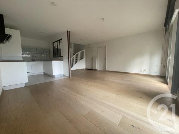 Appartement F4 à vendre  4 pièces - 80 m 2   VANNES  - 56