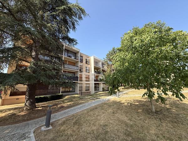 Appartement avec balcon Villecresnes 2 pièces 52.67 m2