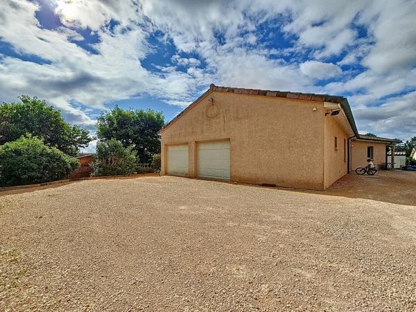 Maison plain-pied 127 m² sur 1412 m²