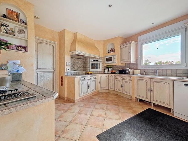 Maison plain-pied 127 m² sur 1412 m²