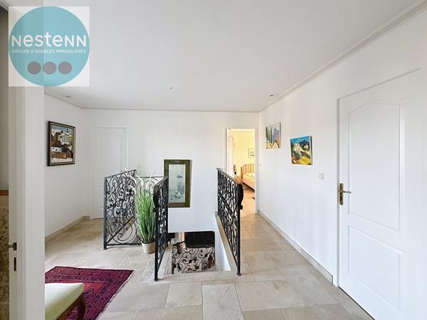 Maison moderne à vendre à Saint Denis en Val - 4 chambres, piscine, garage