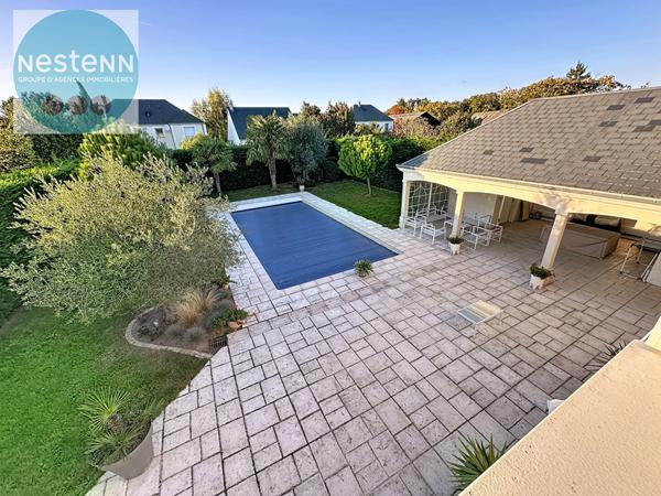 Maison moderne à vendre à Saint Denis en Val - 4 chambres, piscine, garage