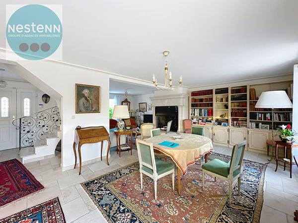 Maison moderne à vendre à Saint Denis en Val - 4 chambres, piscine, garage