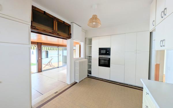 Maison à vendre    5 pièces •  Villenave-d'Ornon