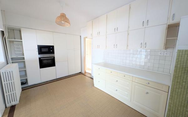 Maison à vendre    5 pièces •  Villenave-d'Ornon