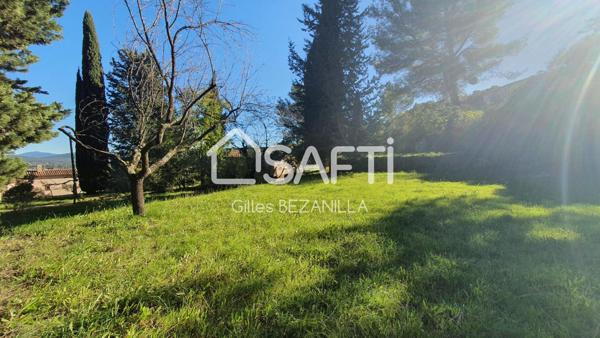 Terrain Constructible 3111 m2 avec Mazet