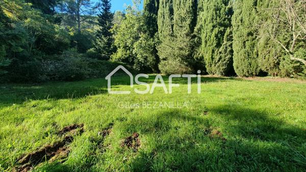 Terrain Constructible 3111 m2 avec Mazet