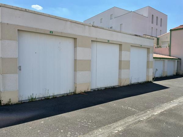 A LOUER - VERTOU - BOX FERME