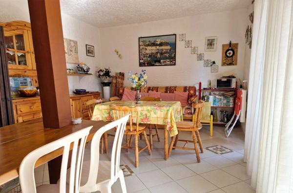 Sant Ambroggio : T2 39 m² avec jardin proche commerces et plages