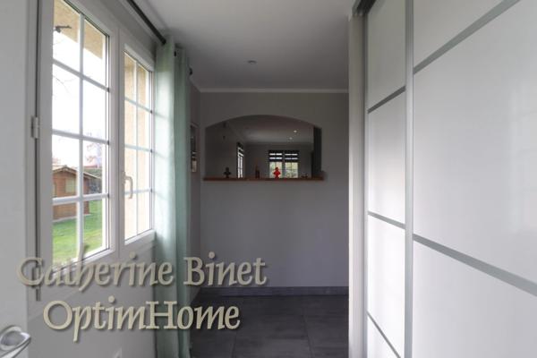 Propriété familiale spacieuse avec dépendances