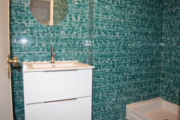 13010 Marseille Timone Studio de 27 m2 4éme étage , ascenseur expo Sud Ouest.