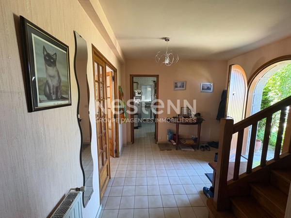 A LOUER  MAISON BOURG DE QUESSOY