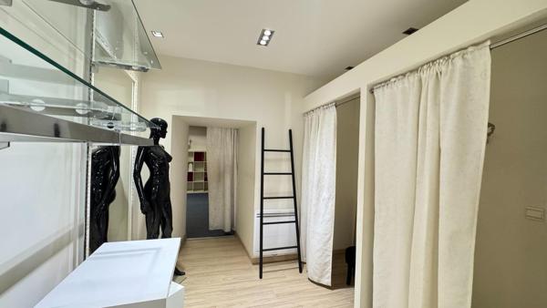 Murs commerciaux 70 m² - Centre Saint-Marcellin