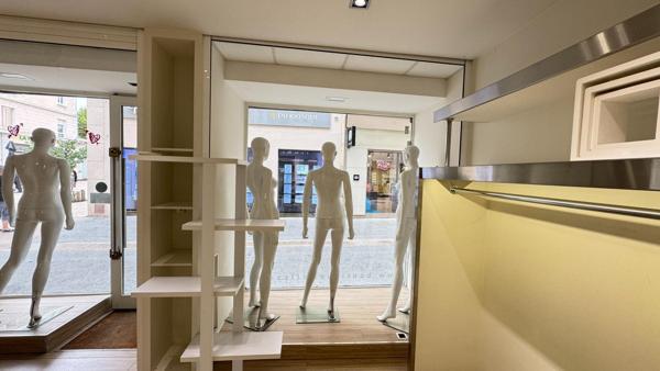 Murs commerciaux 70 m² - Centre Saint-Marcellin
