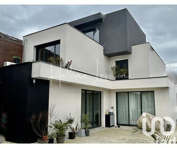 Maison à vendre 8 pièces 234 m² Saint-Leu-la-Forêt