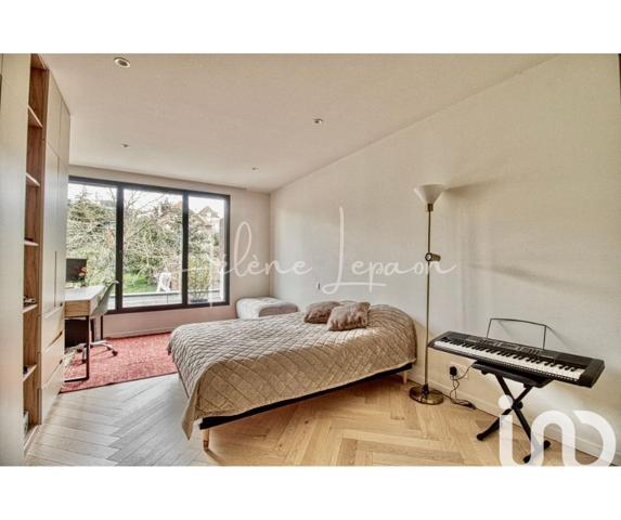 Maison à vendre 8 pièces 234 m² Saint-Leu-la-Forêt