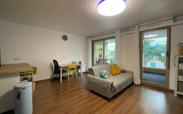 Appartement à vendre    3 pièces • 61 m2 Arcueil