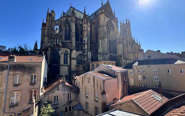 Appartement à vendre    3 pièces • 56 m2 Metz