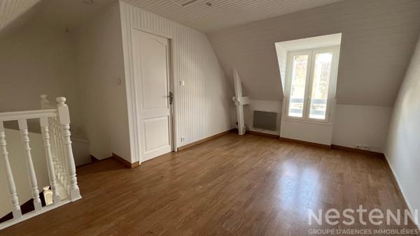 Investissement Idéal : Ensemble Immobilier au Centre-Bourg de Pluvigner avec Maisonnette et Duplex