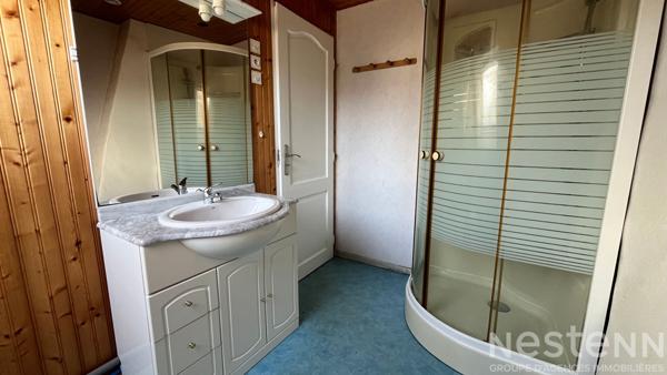 Investissement Idéal : Ensemble Immobilier au Centre-Bourg de Pluvigner avec Maisonnette et Duplex