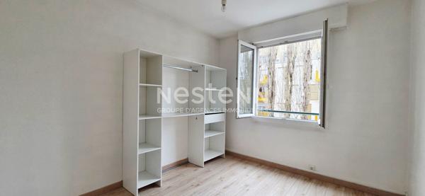Appartement lumineux de 3 pièces à Étampes avec une place de stationnement et une cave.