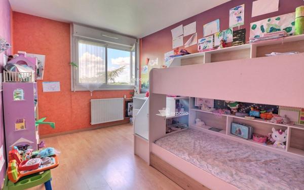 Appartement à vendre    4 pièces • 82 m2 Le Mée-sur-Seine