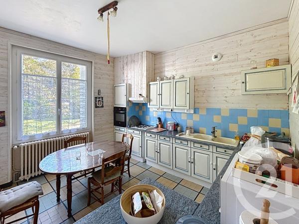 Maison à vendre  5 pièces - 116 m 2   ANGOULEME  - 16