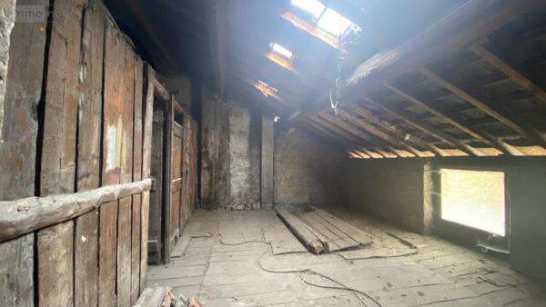 Immeuble à vendre à Nantua dans l'Ain (01130), ref : 01048-237