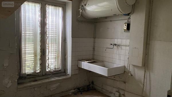 Immeuble à vendre à Nantua dans l'Ain (01130), ref : 01048-237