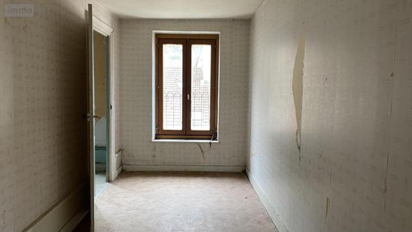 Immeuble à vendre à Nantua dans l'Ain (01130), ref : 01048-237