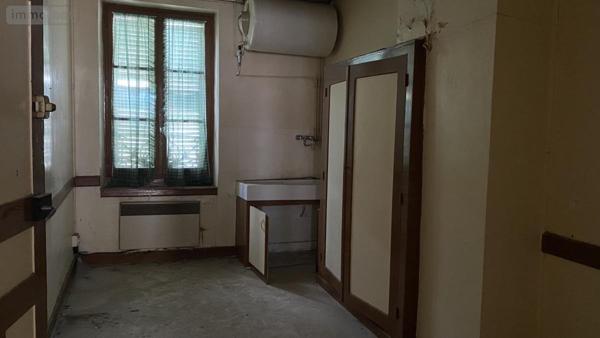 Immeuble à vendre à Nantua dans l'Ain (01130), ref : 01048-237