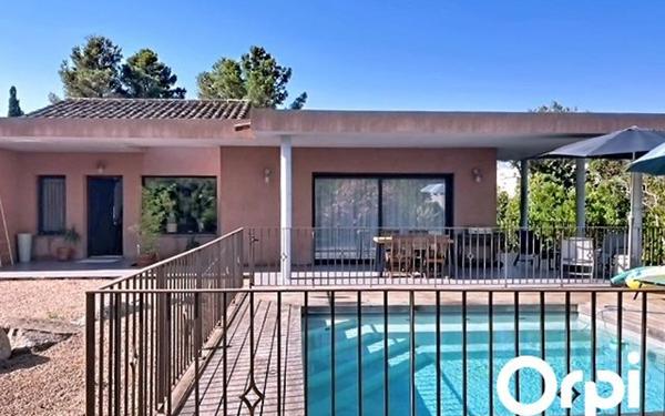 Maison à vendre    3 pièces •  Zonza