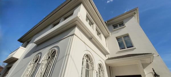 Maison - 11 pièces - 380 m² - PRESTIGE