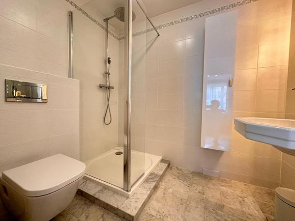 Maison - 11 pièces - 380 m² - PRESTIGE