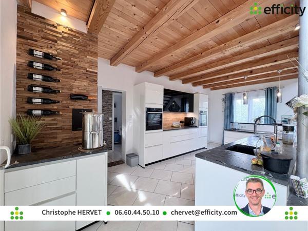 Maison
         6 pièces
        - 230 m² Bien prestige 530 000 € *