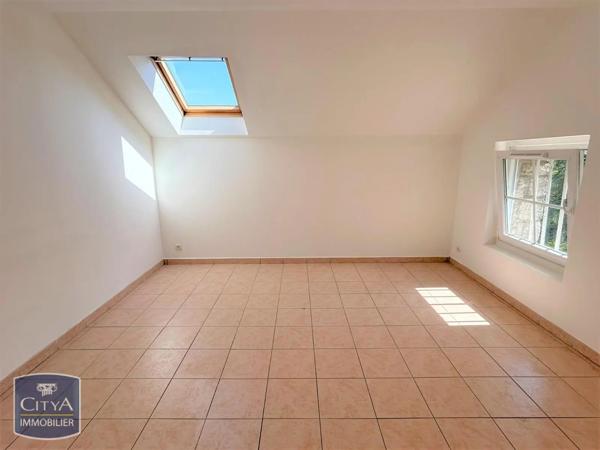 Appartement à louer 3 pièces 49.74m² Laon (02000)