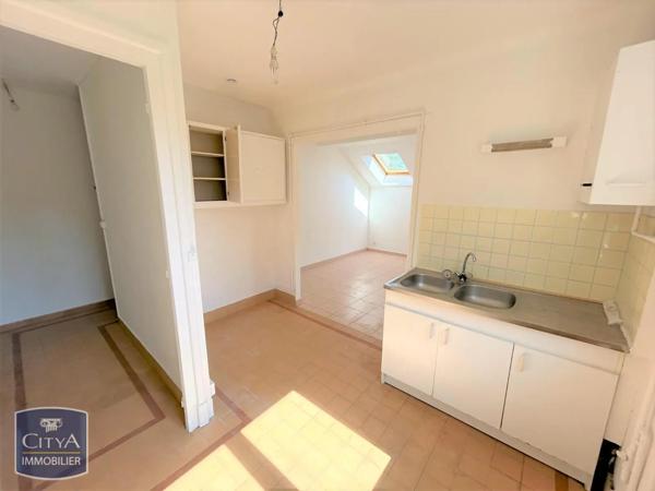 Appartement à louer 3 pièces 49.74m² Laon (02000)