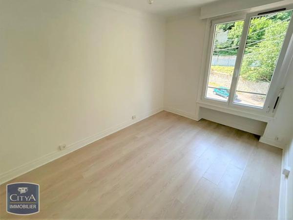 Appartement à louer 3 pièces 49.74m² Laon (02000)